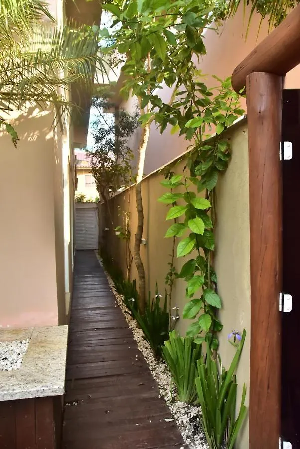 Holiday home Lindas Casas Com Piscina Poucos Metros Do Mar Para 18 Pessoas Bombinhas